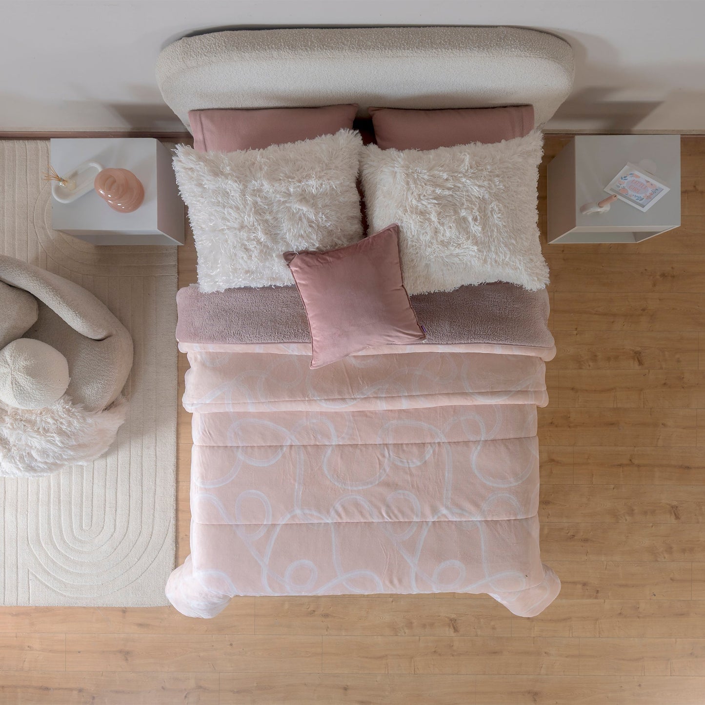 Vianney Bliss Beauty Soft Sherpa Blanket – Soft Feminine Winter Throw